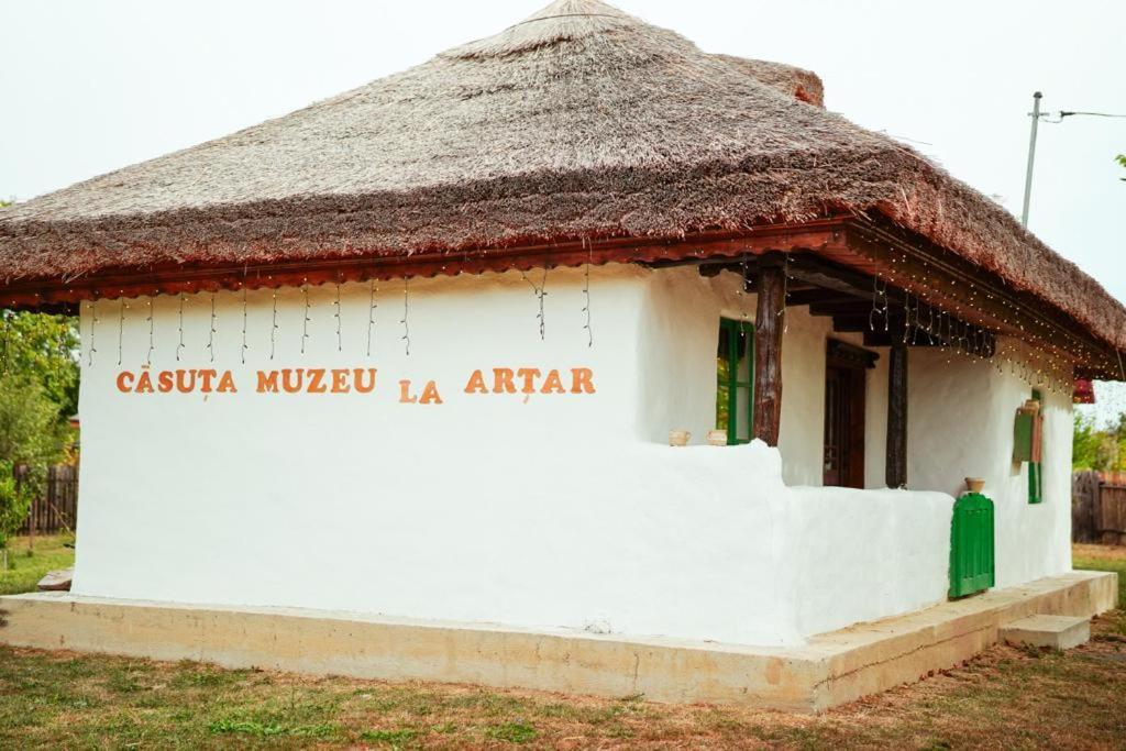 Casuta Muzeu La Artar Konuk evi Calugarenii  Dış mekan fotoğraf